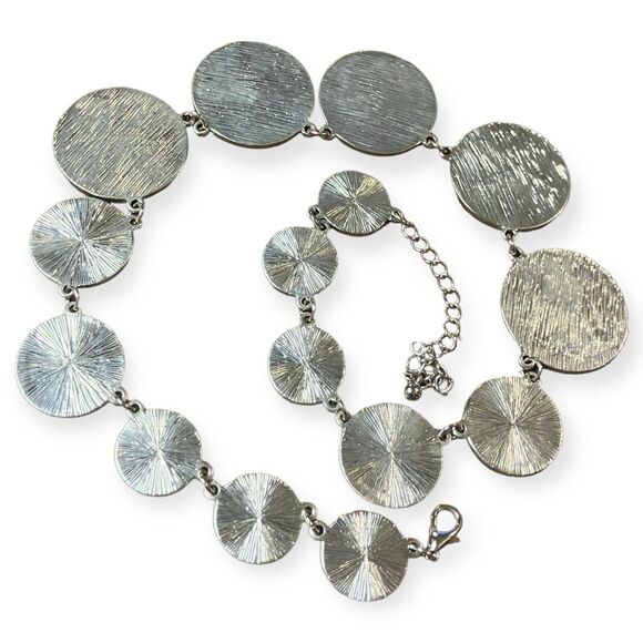 Vintage‎ Silver Tone Black Enamel Coin Disc Station 21" Statement Chain Necklace - Picture 2 of 4